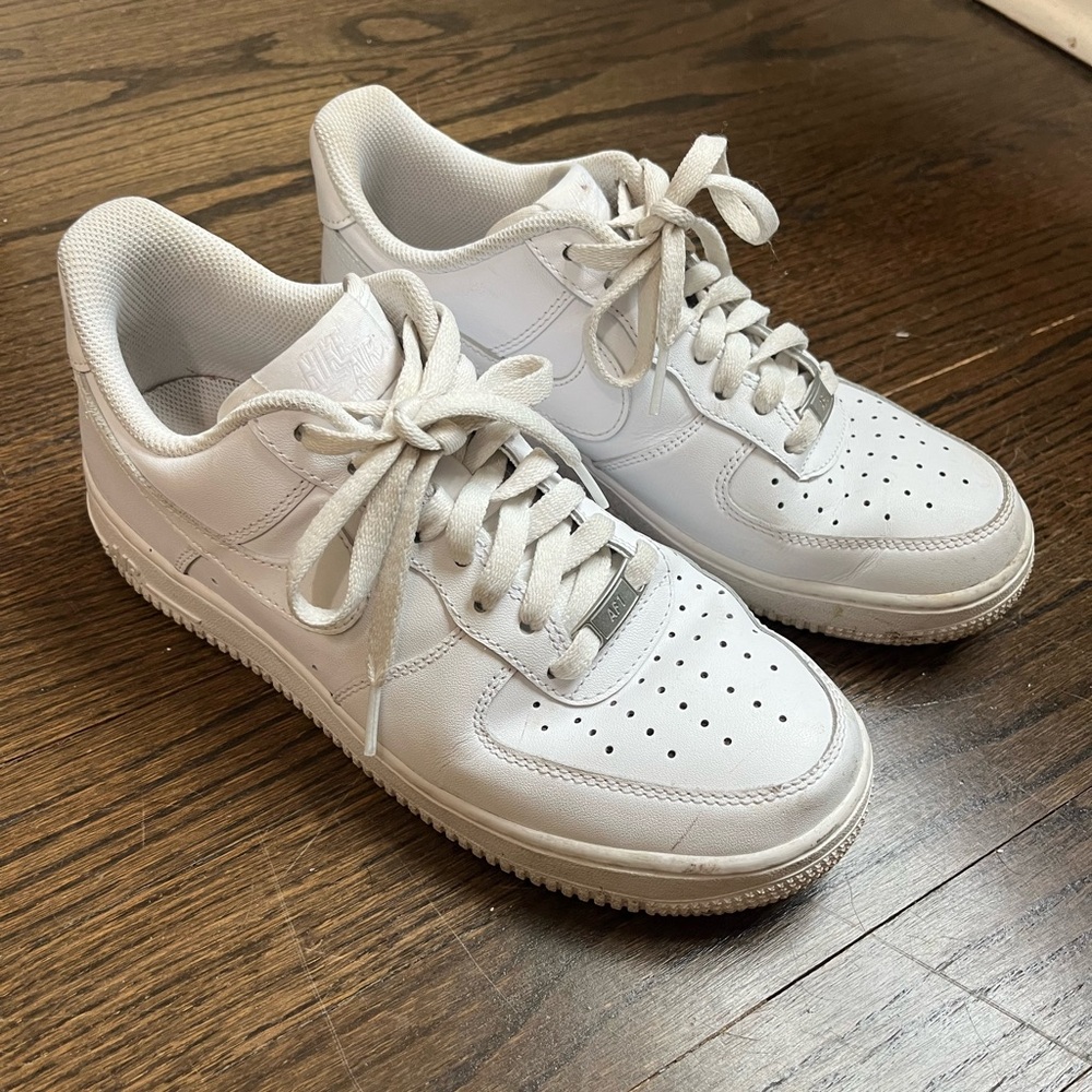 Nike White Air Force 1